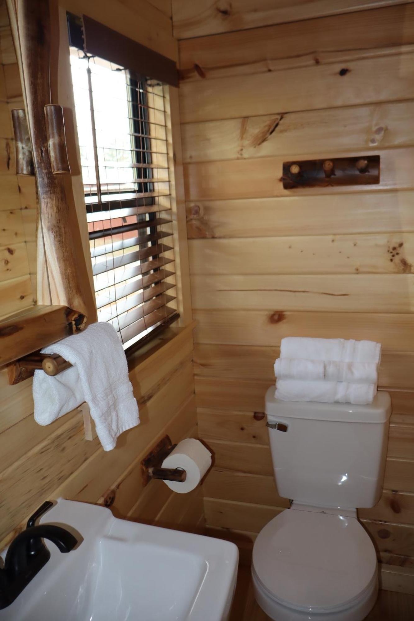 Centre Cowan Creek Lodges מראה חיצוני תמונה